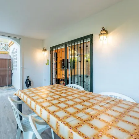 Dama De Noche Lll - Puerto Banus * 마르베야