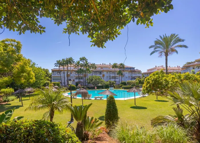 Dama De Noche Lll - Puerto Banus * Μαρμπέλλα